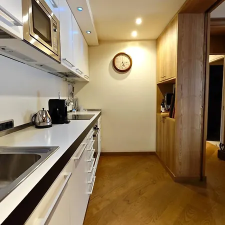 Hostdomus - 007 Luxury *