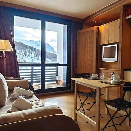 Hostdomus - 007 Luxury *