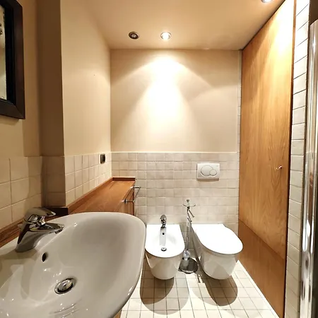 شقة Hostdomus - 007 Luxury سيستريير
